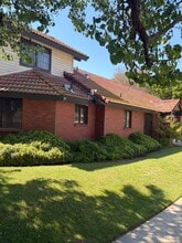 Building Photo - 318 E Omaha Ave