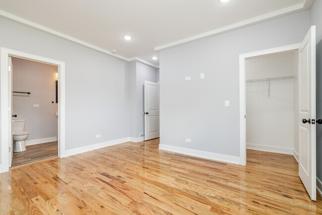Foto del edificio - 6334 S Langley Ave