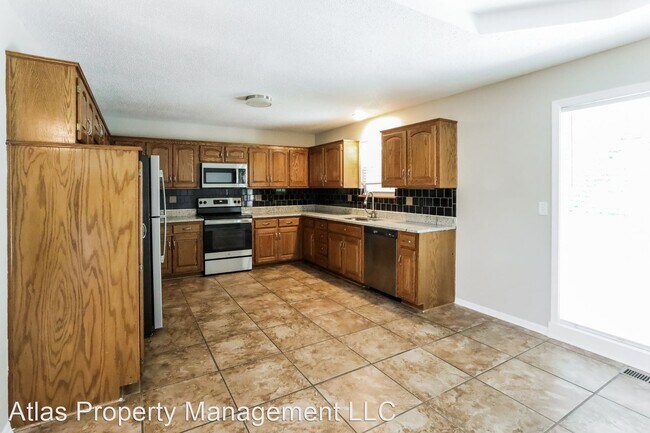 Foto del edificio - 3 br, 2.5 bath House - 3606 NE 81st Ter