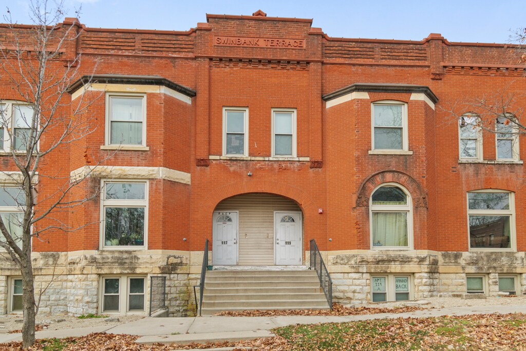 115 N Hickory St, Joliet, IL 60435 House Rental in Joliet, IL