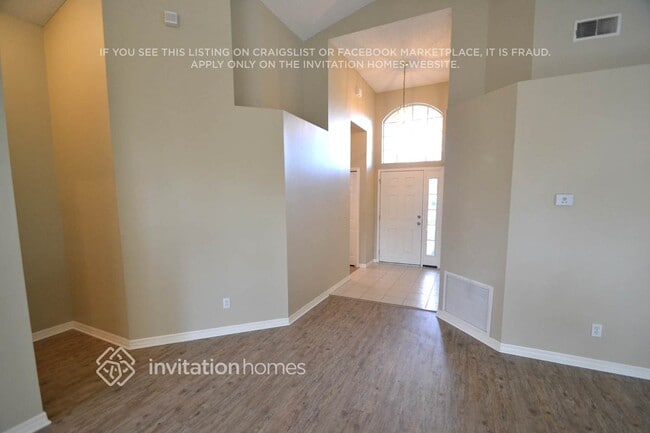 Building Photo - 12666 Maribou Cir