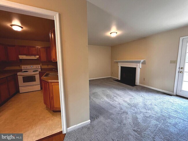 Foto del edificio - 149 Lexington Ct