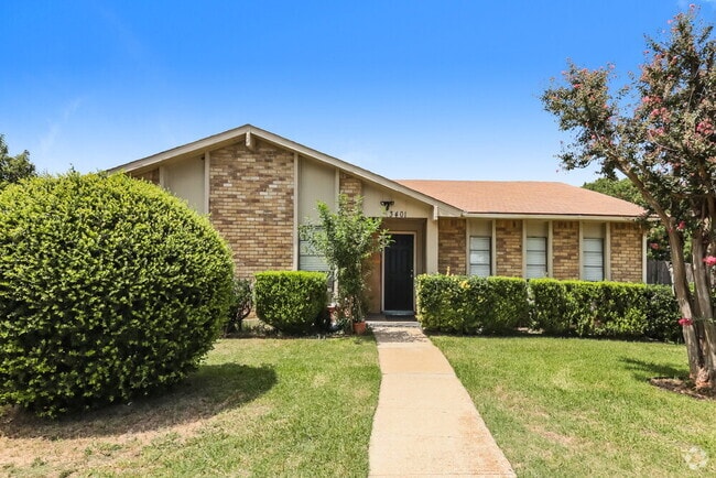 Building Photo - 3401 Aquarius Cir