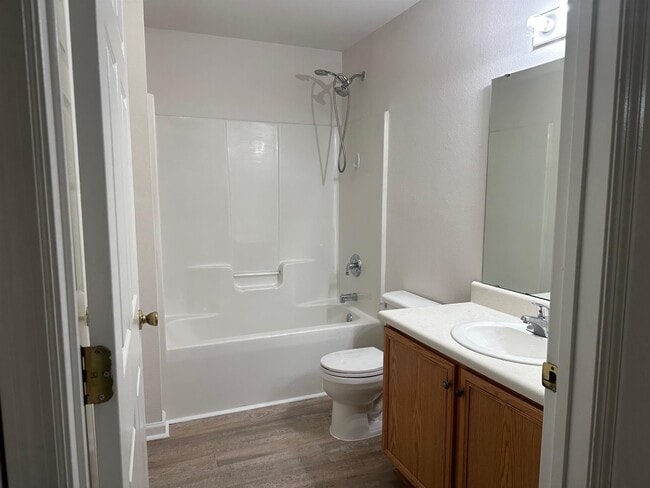 Building Photo - 2738 W Tharpe St