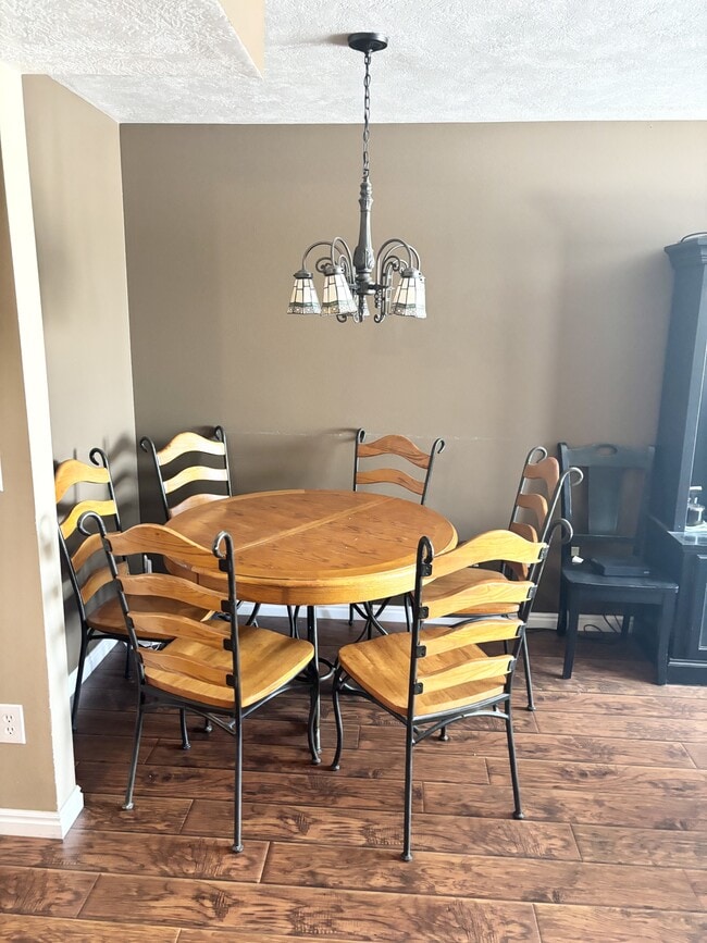 Building Photo - 112 W 1230 N St