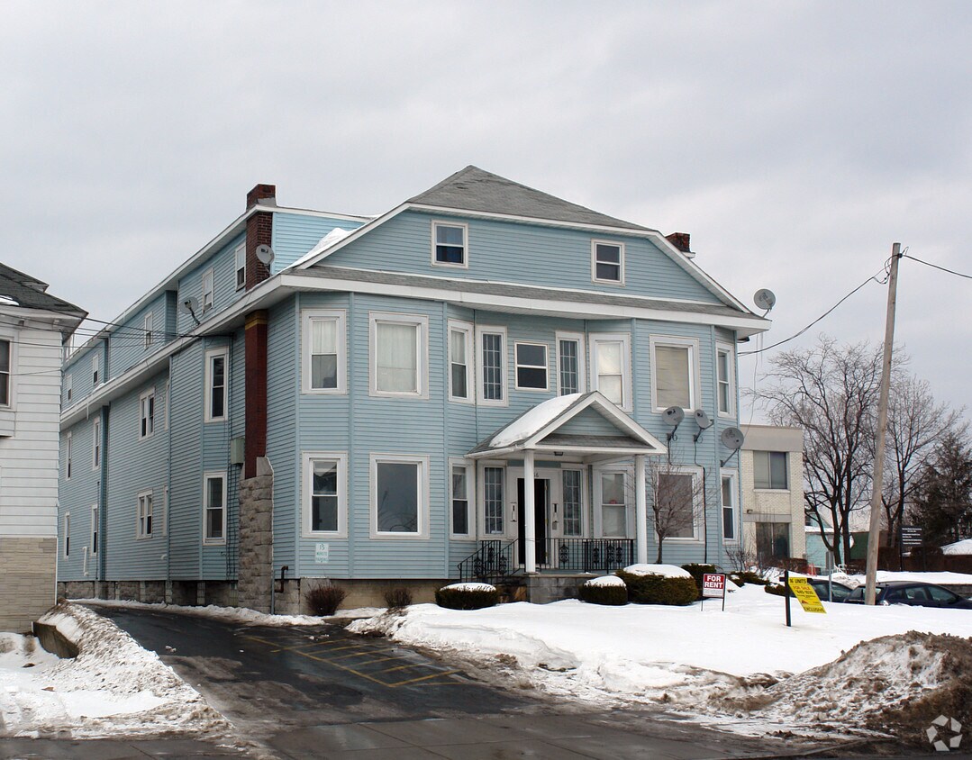 Foto del edificio - 1056 Genesee St W