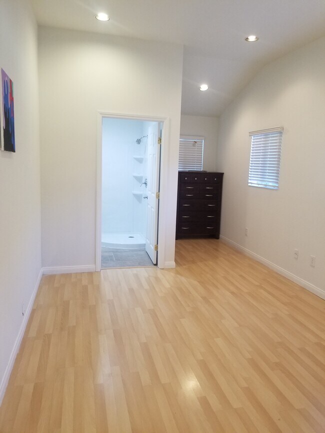 Foto del edificio - 7612 Linley Ln