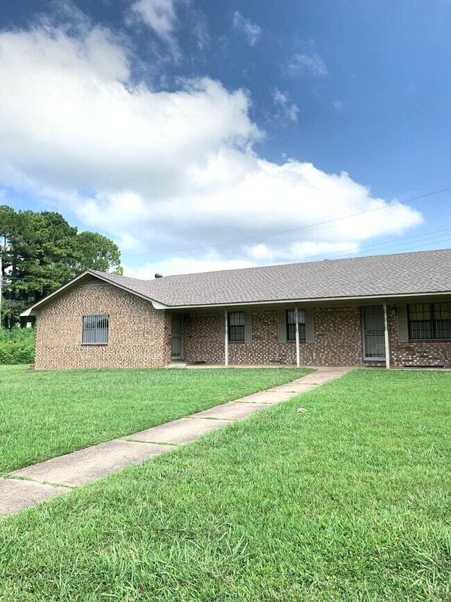 Building Photo - 1706 Belt St