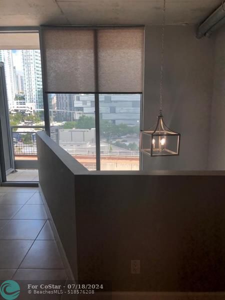 Foto del edificio - 690 SW 1st Ct