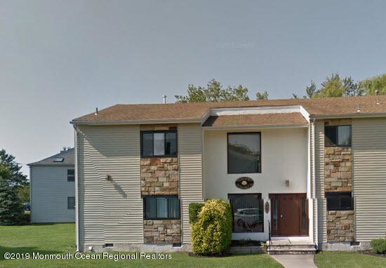 Primary Photo - 121 Curtis Ave