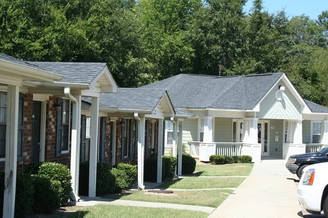 Building Photo - Colts Crossing Apartments