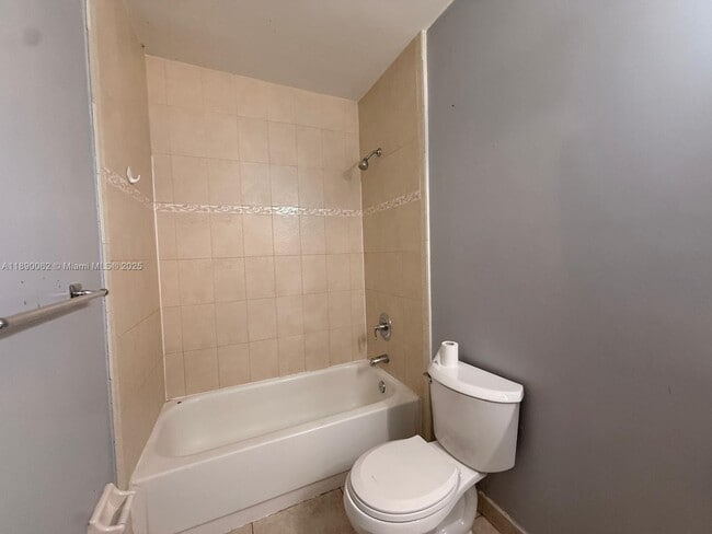 Foto del edificio - 13890 SW 90th Ave