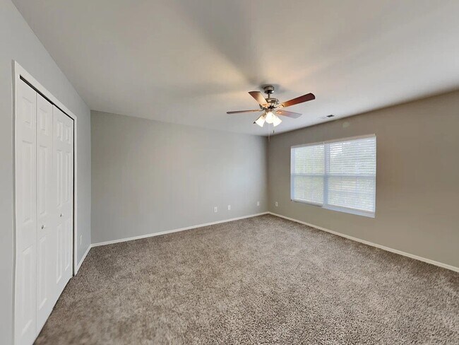 Foto del edificio - 2546 Buckleigh Dr