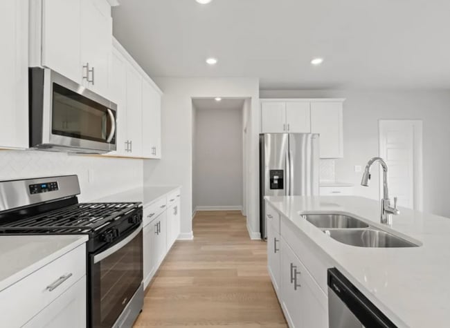 Building Photo - 527 Ward Wilson Trl