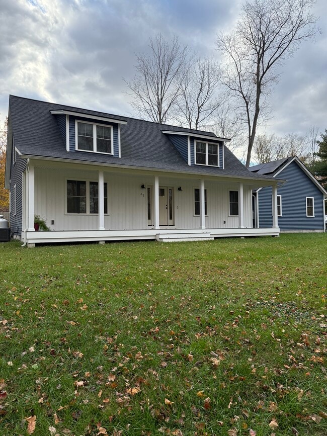 Photo - 65 Birch Trl House