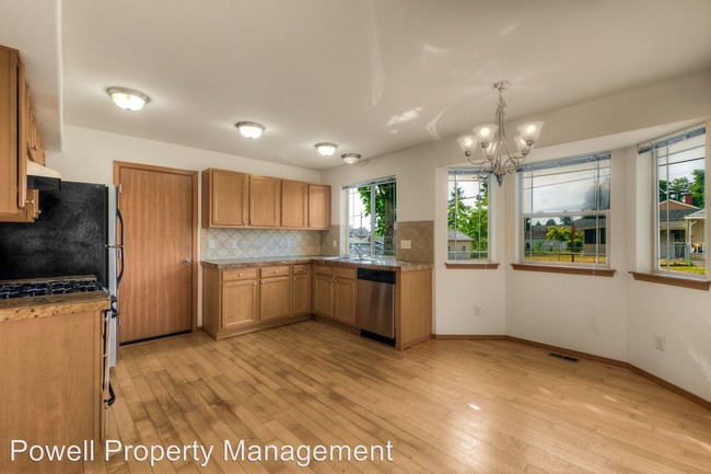 Building Photo - 3 br, 2.5 bath House - 10070 18th Ave SW