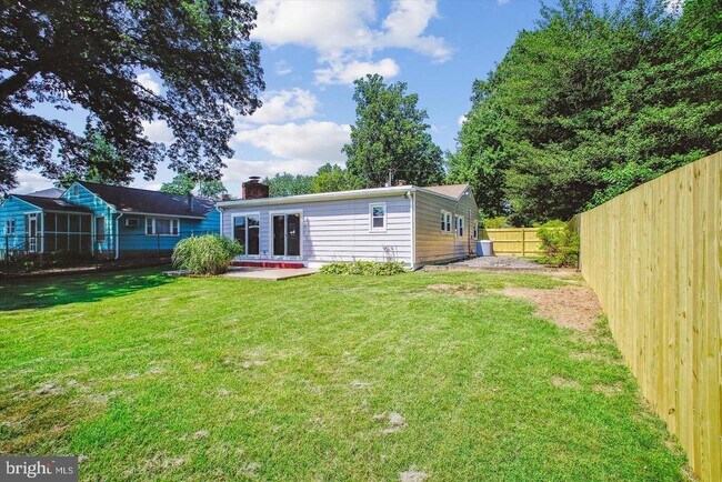Foto del edificio - 3135 Manor Rd