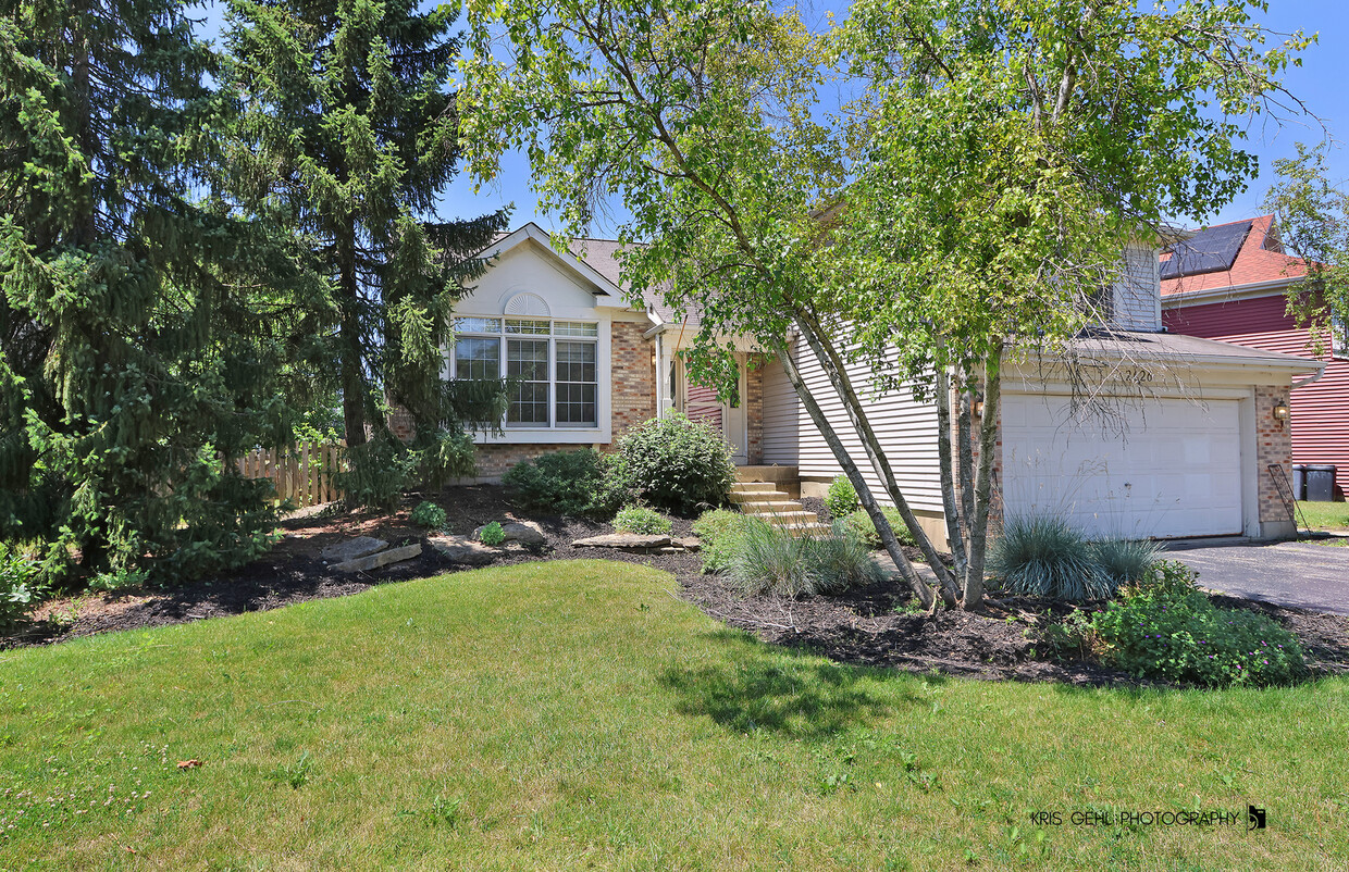 Primary Photo - 2626 N Cherry Cove Ln