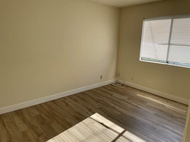 Bedroom1 - 1847 S Barrington Ave