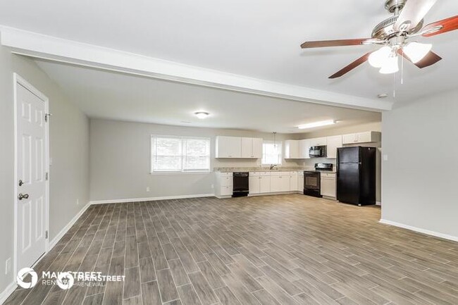 Building Photo - 4208 Dawnwood Dr