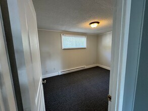 Building Photo - 3478 NE Hwy 101