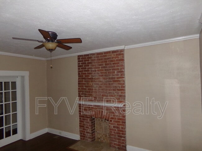 Building Photo - 115 Merrimac St