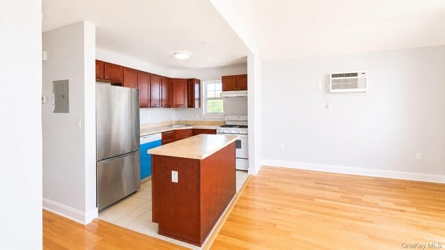 Building Photo - 113 Lighthouse Ct