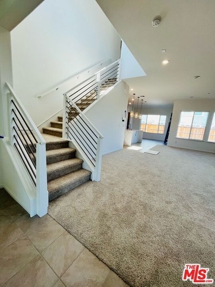 Building Photo - 1605 Plumas Dr