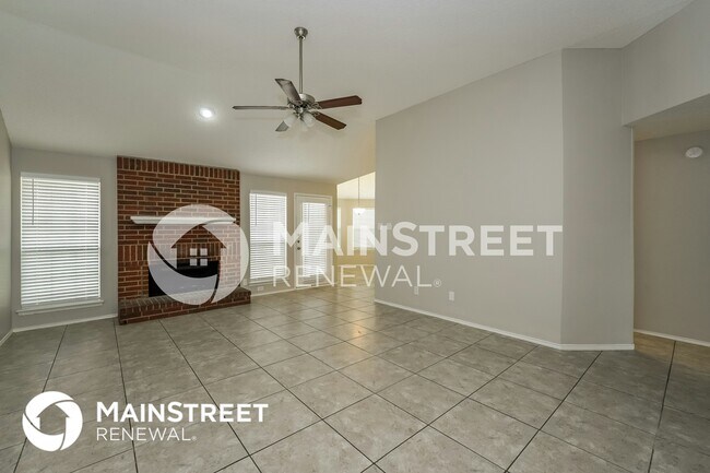 Building Photo - 2700 Forest Creek Dr