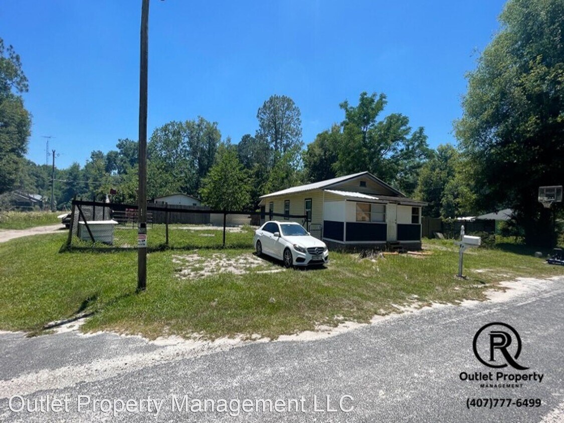 Foto principal - 3 br, 1 bath House - 11130 NE 145th St