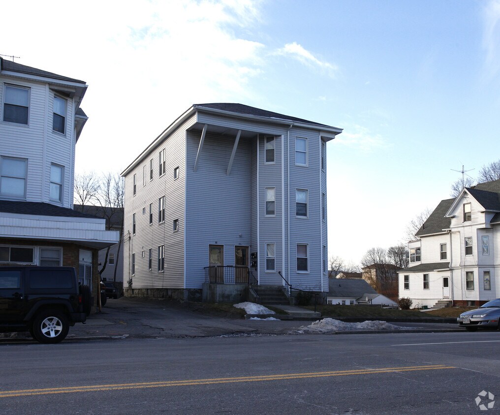 8688 Hamilton St, Worcester, MA 01604 Apartments in Worcester, MA