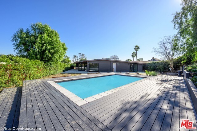 Foto del edificio - 4149 S Cloverdale Ave
