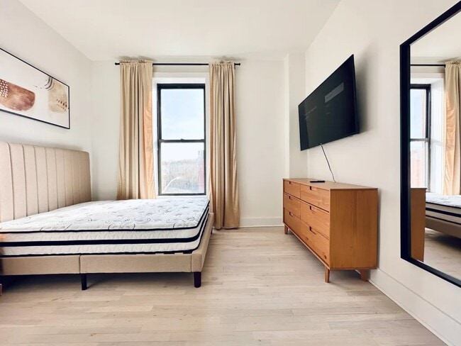Photo - Furnished room/NOT APARTMENT