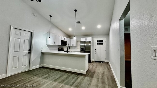 Foto del edificio - 7002 Schumacher Rd