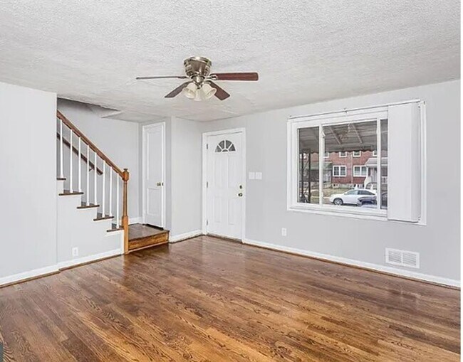 Foto del edificio - Desirable Dundalk Maryland 3 bedroom3 Full...