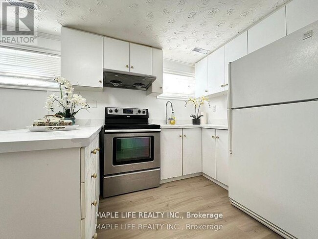 Building Photo - 55 James Gray Dr