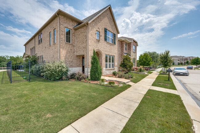 Building Photo - 3115 Ivy Hill Ln
