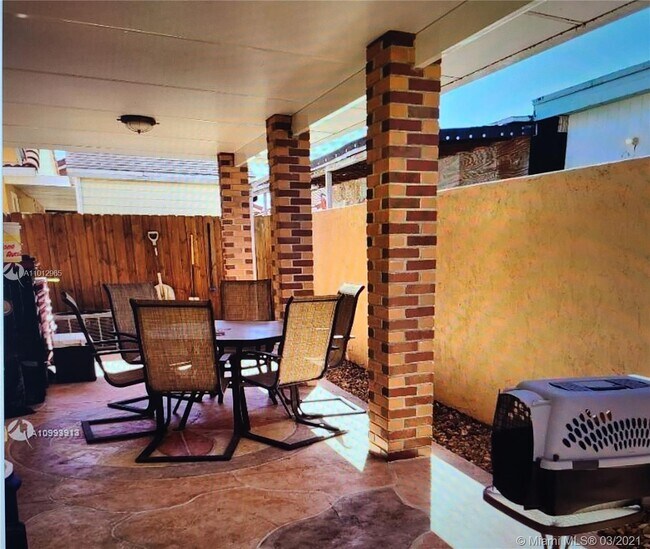 Foto del edificio - 12332 NW 98th Ln
