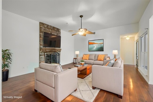 Photo - 6304 Brookcrest Drive Unit House