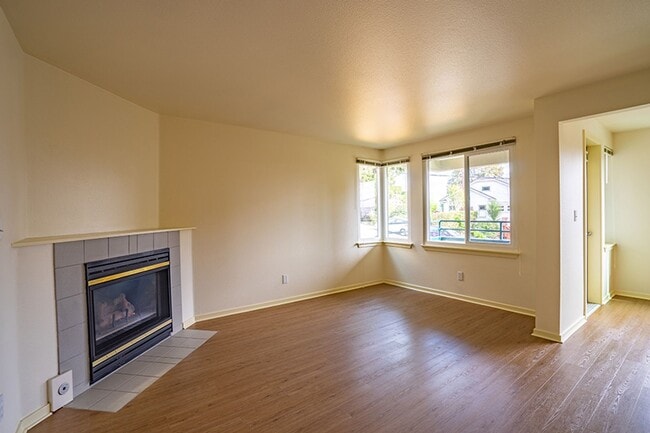 Interior Photo - 6th Ave Apartments