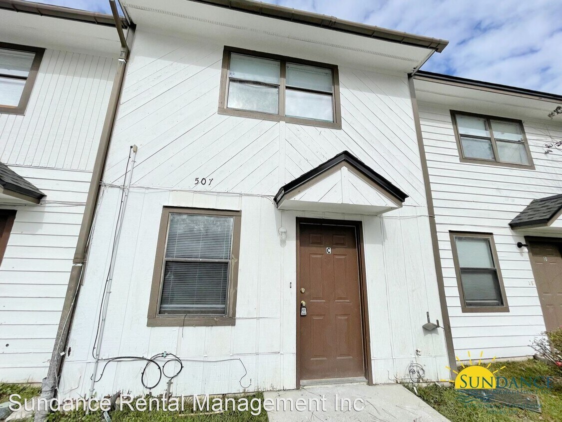 Foto principal - 2 br, 1.5 bath House - 507-C Landview Drive