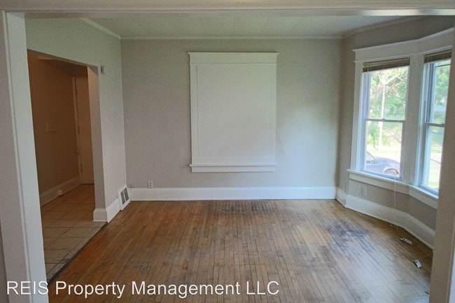 Building Photo - 2119 N 40th St