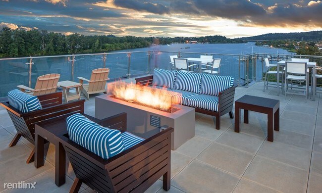 Foto del edificio - 4940 SW Landing Dr