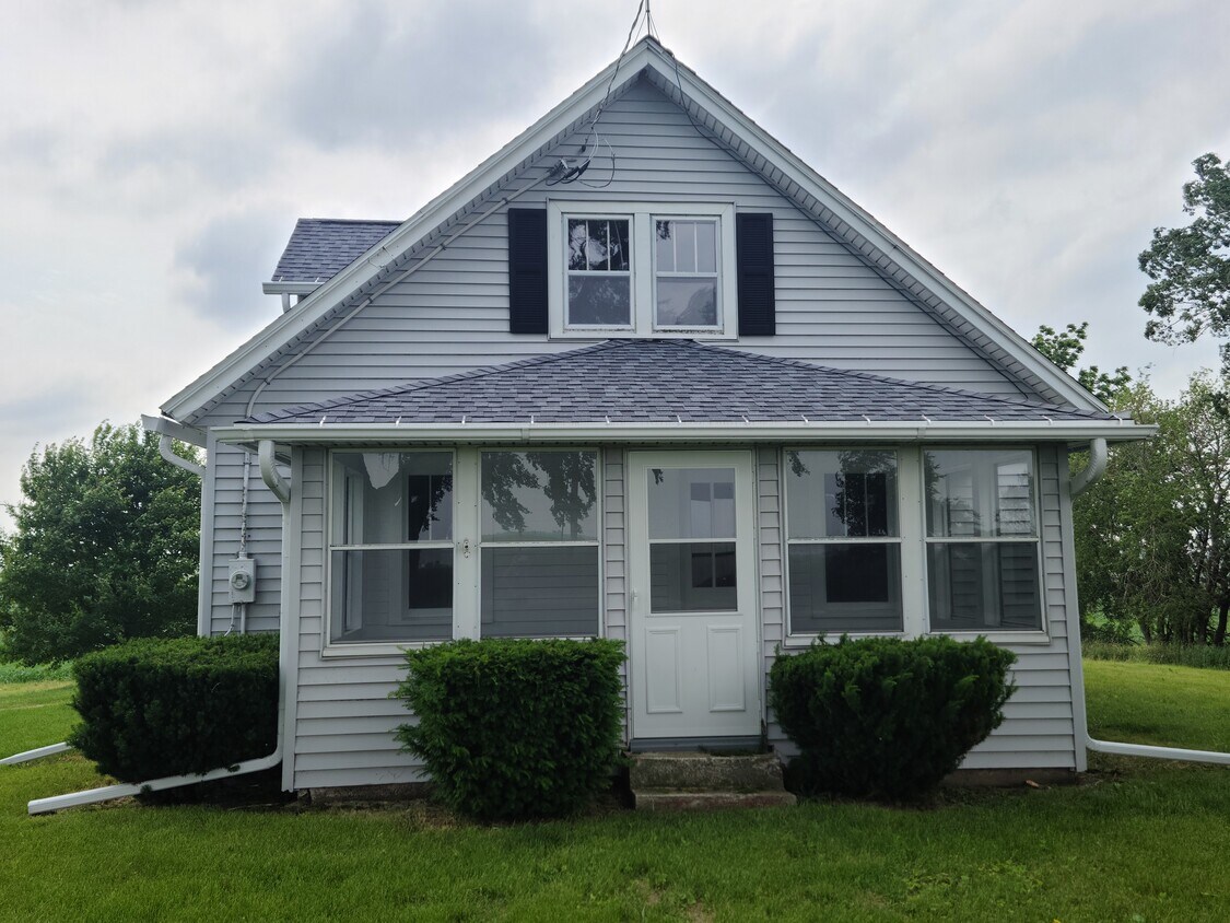 Primary Photo - 5078 S Clover Rd