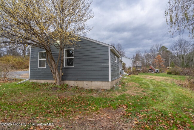 Building Photo - 240 Craig Rd