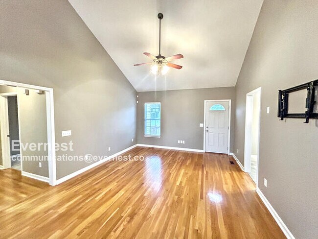 Foto del edificio - 3420 Chateau Valley Ln