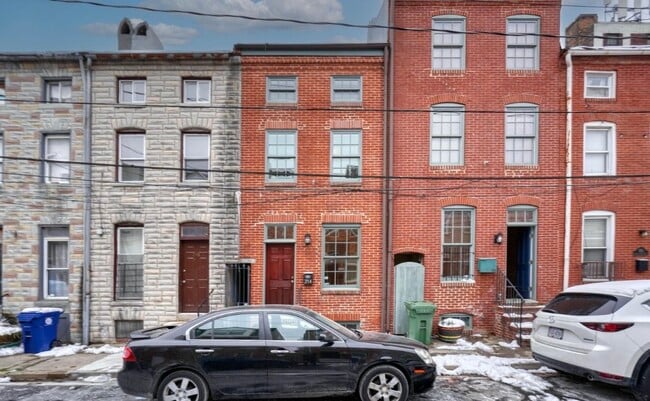 Building Photo - 214 S Regester St