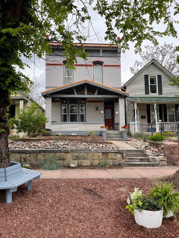 Primary Photo - 1243 Kalamath St