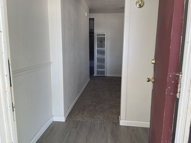 Foto del edificio - 741 S Allen St