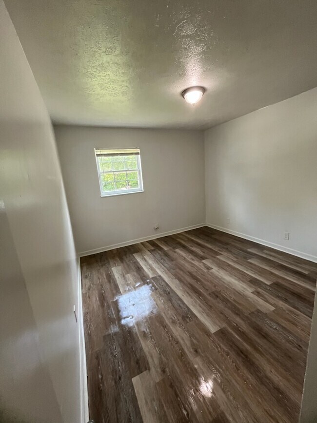 Foto del edificio - 3220 Fordhaven Rd